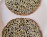 Foto del paso 5 de la receta: Sanguchito saludable de palta y huevo con pan de lino en sartén 🍳 pancito sin horno 🥵