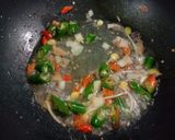 Foto langkah ke 4 dari resep Tumis pindang salem.