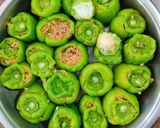 Foto langkah ke 5 dari resep Biber Dolması (Turkish Stuffed Pepper).