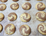 Foto del paso 6 de la receta: 🍥 Galletitas remolino de chocolate y vainilla. Fáciles y económicas 🍥