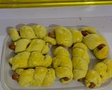 A picture of step 4 of Sausage bread roll.