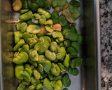 Foto del paso 1 de la receta: Pasta con Habas al Pesto y Yerbabuena