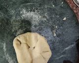 A picture of step 2 of Plain paratha.
