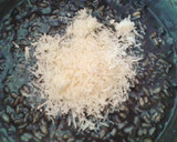 Foto del paso 13 de la receta: Risotto nero con vongole e telline con parmigiano e mela aioli