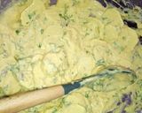 A picture of step 6 of Potatoes Bhajia mwitu.