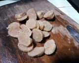 Foto langkah ke 2 dari resep Sup Tahu Kentang Jamur.