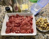 Foto del paso 1 de la receta: Filetes gratinados con champiñones
