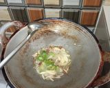 Foto langkah ke 1 dari resep Oseng kerang dara mix pete.