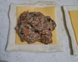 Foto langkah ke 4 dari resep Kebab Roti with Mushroom Sauce.