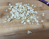 Foto del paso 1 de la receta: Gulas al ajillo