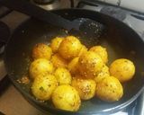 A picture of step 7 of Suji bombs.