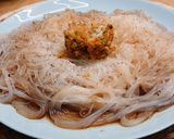 Foto del paso 5 de la receta: Fideos Vermicelli en Caldo de Pulpo con Alioli de Pimentón y Picadita Crujiente