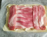 Foto del paso 4 de la receta: Empanada de jamón, bacon, queso y bechamel