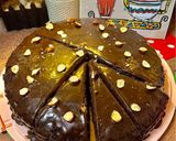 صورة لخطوة 4 من وصفة تورته شوكولاته بصوص رهيب 🎂