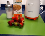 Foto del paso 1 de la receta: Batido de fresa (Desayuno saludable)