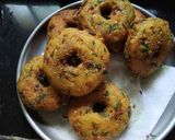 A picture of step 8 of Rice and Vegetable Donuts.