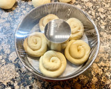 Foto del paso 8 de la receta: Roscos brioches con frutas confitadas