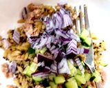 A picture of step 2 of My Tuna, Cucumber & Wholegrain Rice 😘.