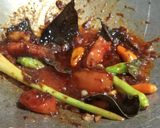 Foto langkah ke 5 dari resep Gulai Sapi Bumbu Instan.