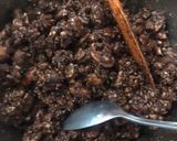 Foto langkah ke 2 dari resep Chocolate Almond Cookies.