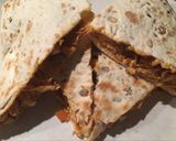 Foto langkah ke 7 dari resep Bbq chicken quesadilla.