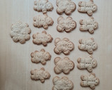 Foto del paso 5 de la receta: Galletitas navideñas de canela y jengibre