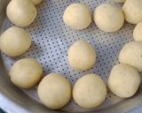 Foto langkah ke 2 dari resep Bola Bola Ubi Lumer Toping Milo.