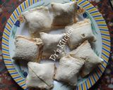 A picture of step 3 of Bread samosa.