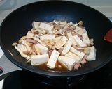 菇菇肉絲燴豆腐的食譜步驟2照片