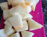 A picture of step 1 of Melon Gazpacho.