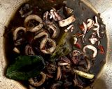 Foto langkah ke 3 dari resep Cumi Masak Hitam.