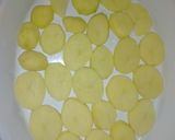 صورة لخطوة 5 من وصفة صينية اللحم المفروم بالبطاطس والجبن 🍖🥔🧀 😋