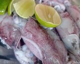 Foto langkah ke 1 dari resep Cumi Saos Tiram.