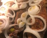 Sertés szűzérme hagymával recept fázis 1 fotója