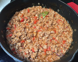 Foto del paso 1 de la receta: Pastel de puré de papas con salsa boloñesa