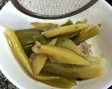 รูปขั้นตอนการทำที่ 5 ของ ซุปไก่-ไข่หยอด (Chicken Egg Drop Soup)
