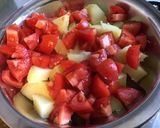 Une image de l'étape 7 de Salade de pommes de terre blue belle et tomates au saumon et aneth (sauce feta citron noix).