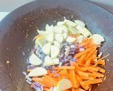 Mediterrán csirkés-zöldséges bulgur recept fázis 5 fotója