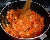 A picture of step 3 of Bread masala toast.