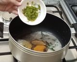 A picture of step 3 of Fish Head Curry.