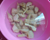 Foto del paso 1 de la receta: Alcachofas en salsa de cebolla