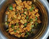 A picture of step 2 of Paneer Tikka Pizza.