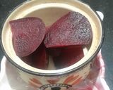 A picture of step 1 of Beetroot Sar.