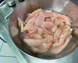 Une image de l'étape 3 de Poulet aux carottes, épices et lait de coco.