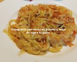 Foto del paso 8 de la receta: Espaguetis con verduras, huevos y salsa de soja a tu gusto