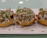 Foto del paso 4 de la receta: Tartaletas de tartar y gulas (o salmón, ventresca...)