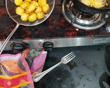 A picture of step 4 of Kashmiri Dum Aloo.
