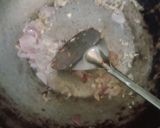 Foto langkah ke 4 dari resep Tumis oncom lenca kemangi pedas dan praktis.