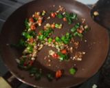 Foto langkah ke 5 dari resep Singkong Goreng Cabe Garam.