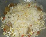 Foto langkah ke 5 dari resep Kwetiau Goreng.